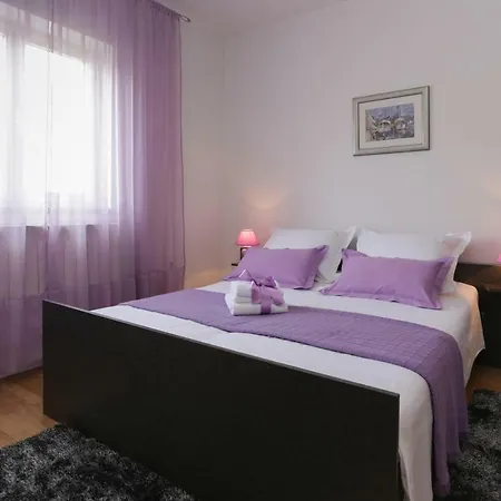 Apartament Charming Carmen *