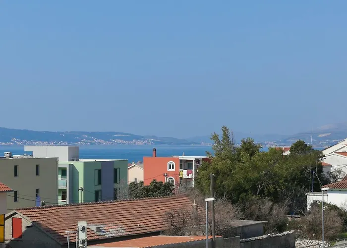 Charming Carmen Appartement Kaštela